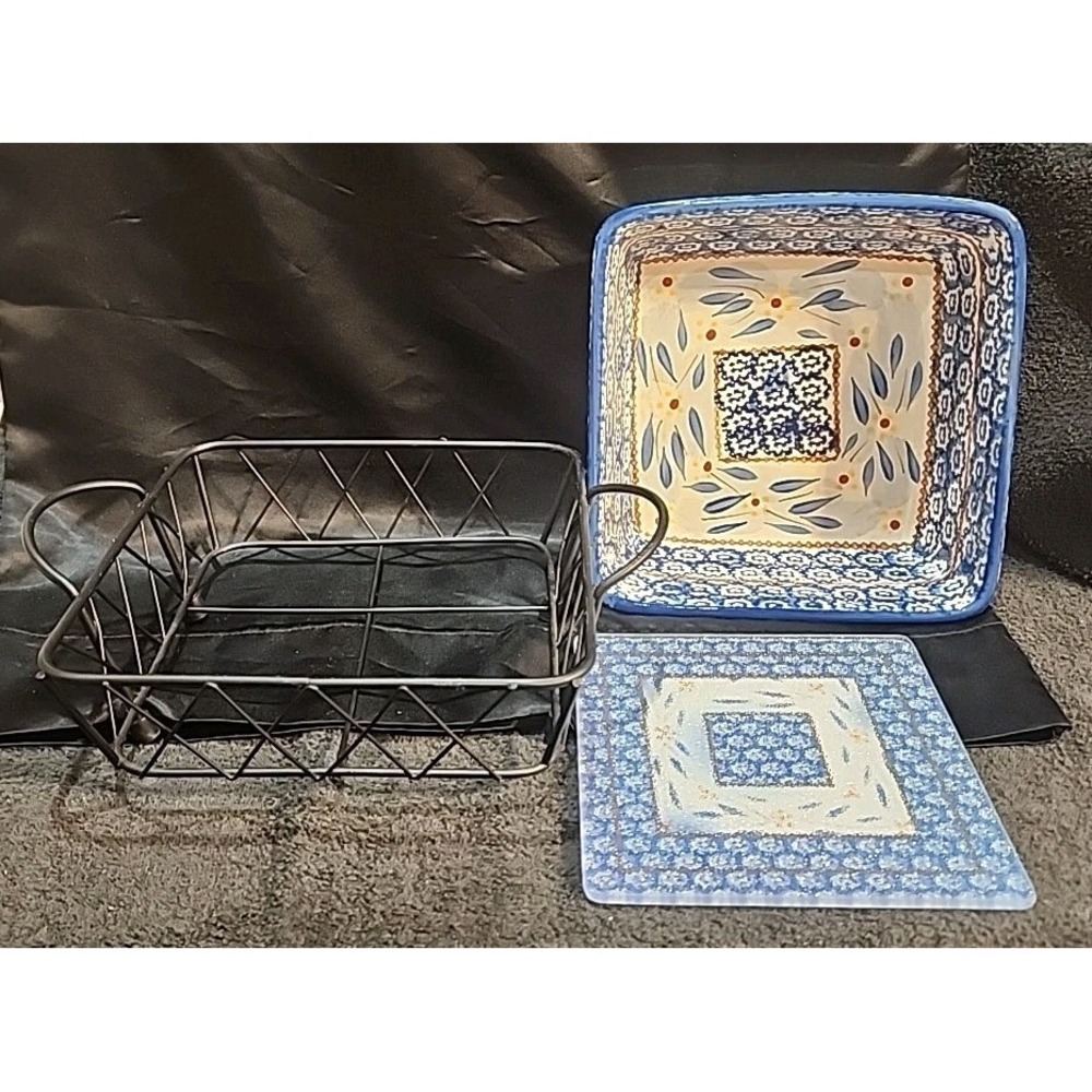Temp-Tations By Tara 1.5qt Casserole Dish With Trivet & Metal Basket